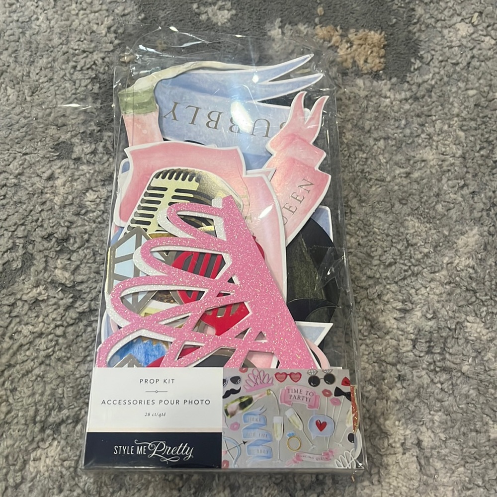 PROP KIT NWT